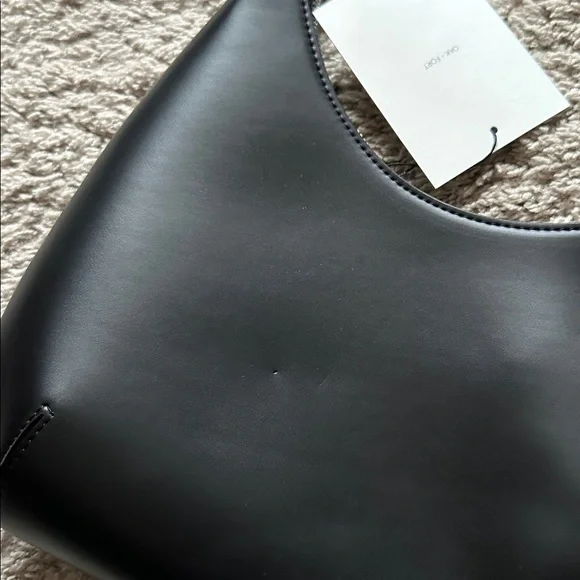 Oak and Fort Black Shoulder Bag - Picture 3 of 4